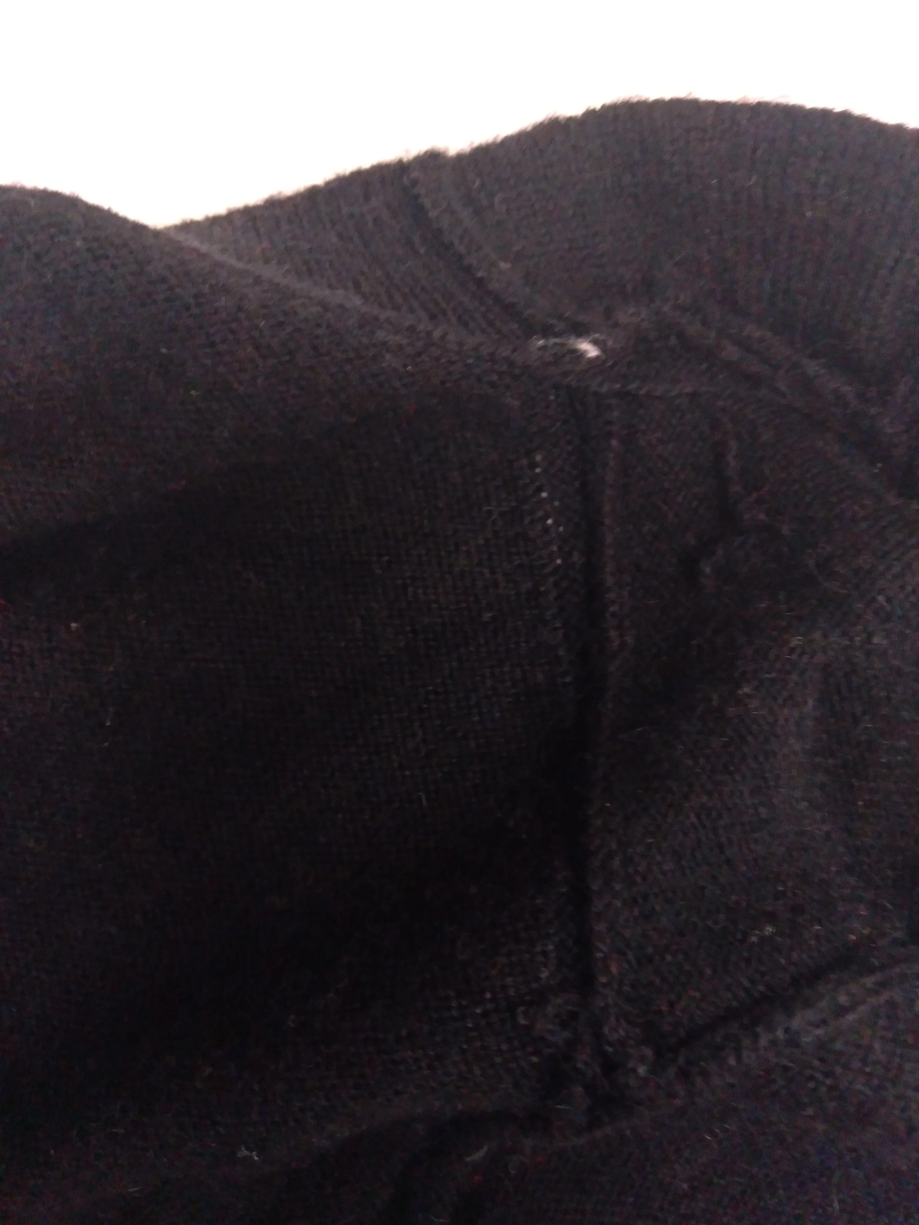 Cashmere Company COLLO V NR Black Cashmere Blend Womens Sweater