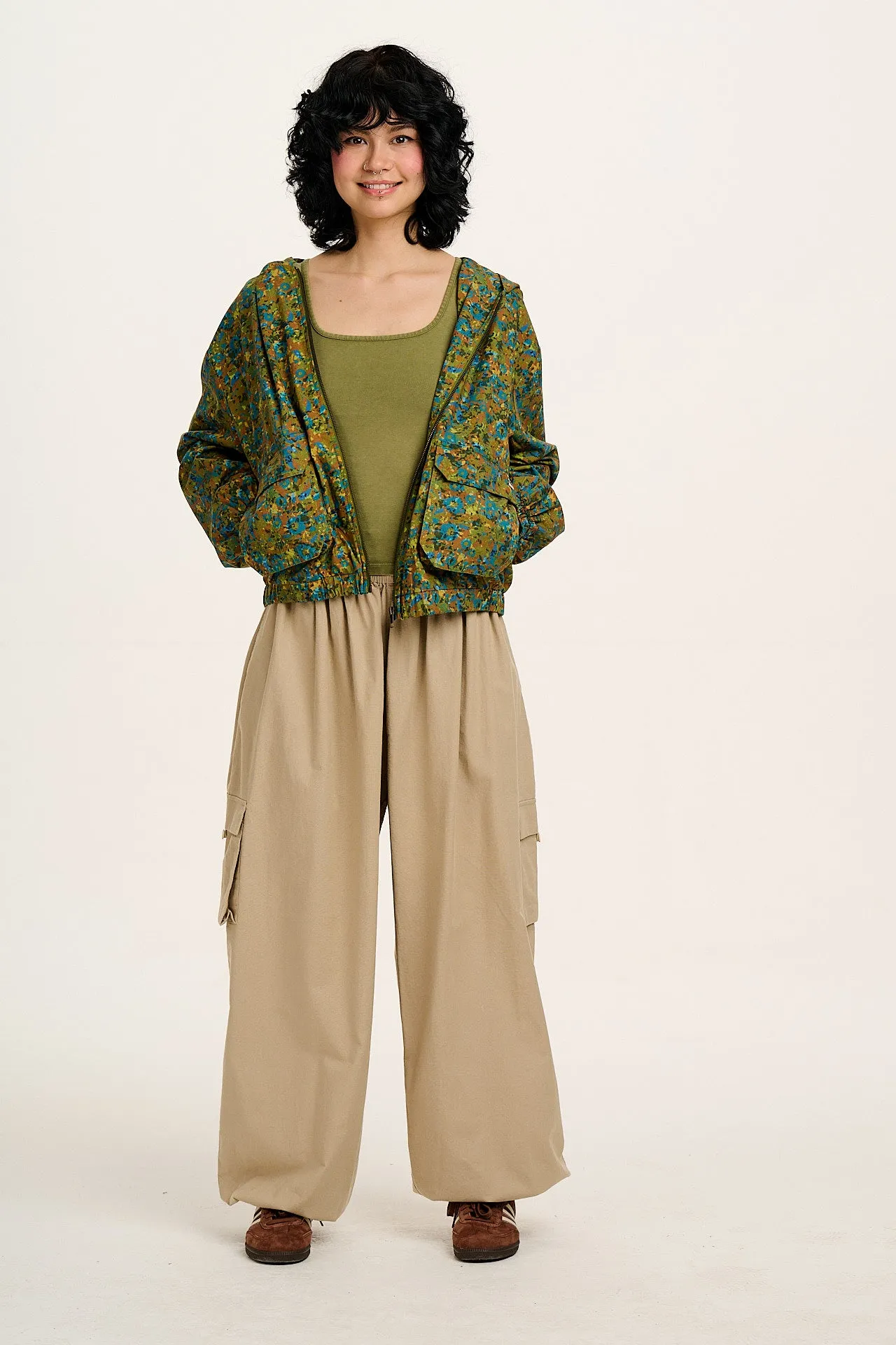 Rumi - Cotton & Linen Balloon Trousers in Beige