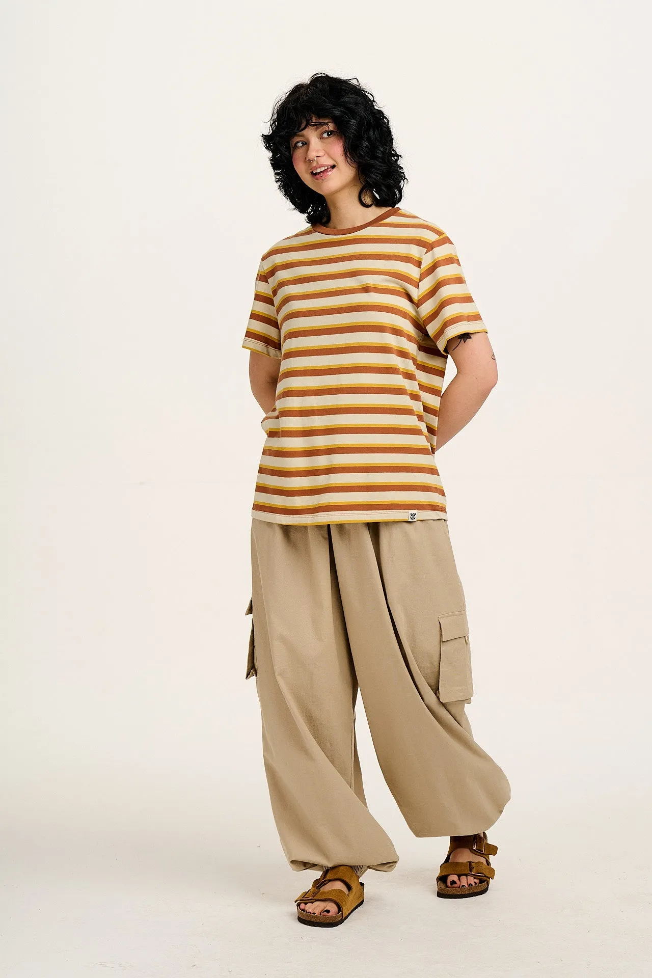 Rumi - Cotton & Linen Balloon Trousers in Beige