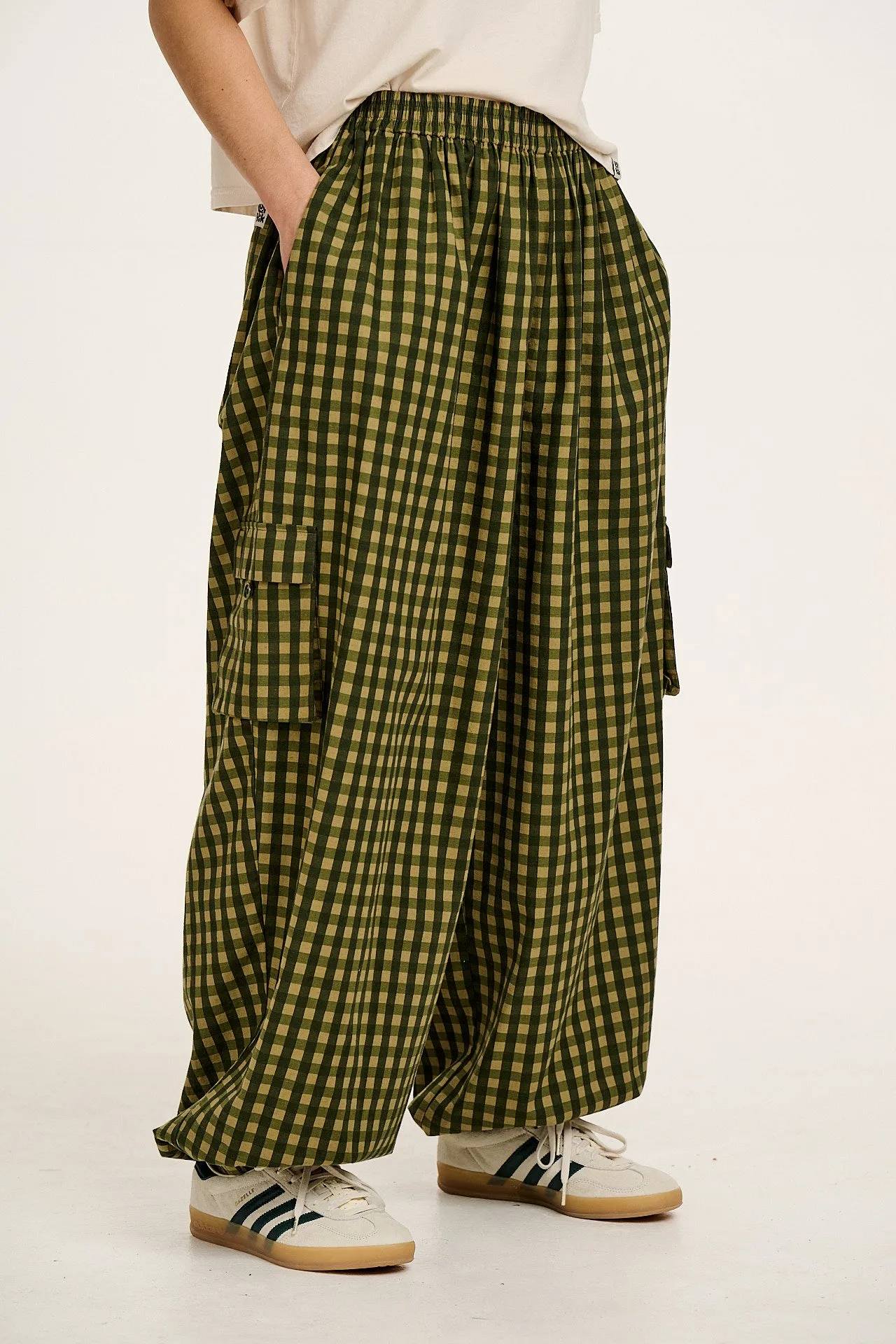 Rumi - Cotton & Linen Balloon Trousers in Green Emin Gingham